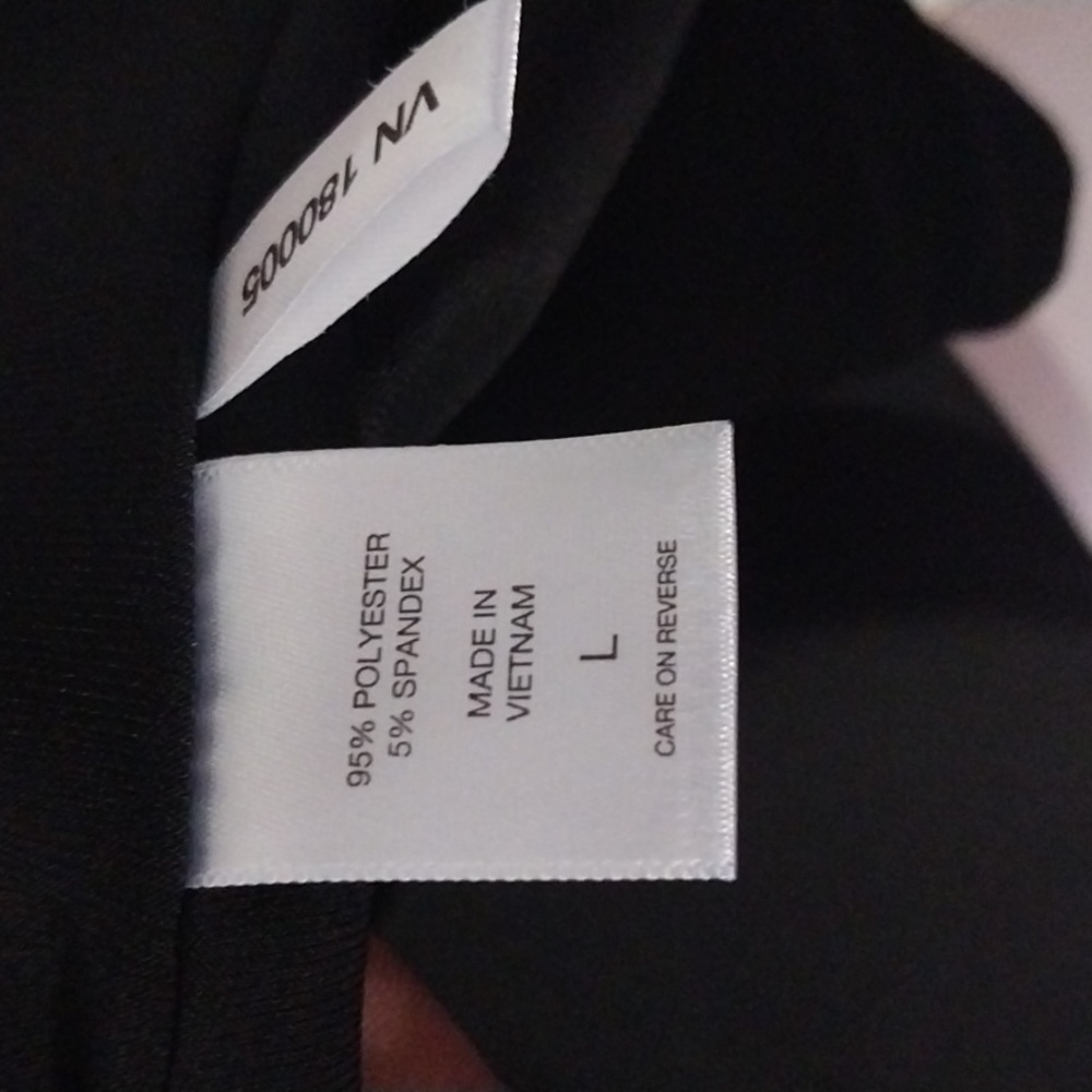 Little black dress-Wrap dress ruched shoulders - Picture 5 of 6
